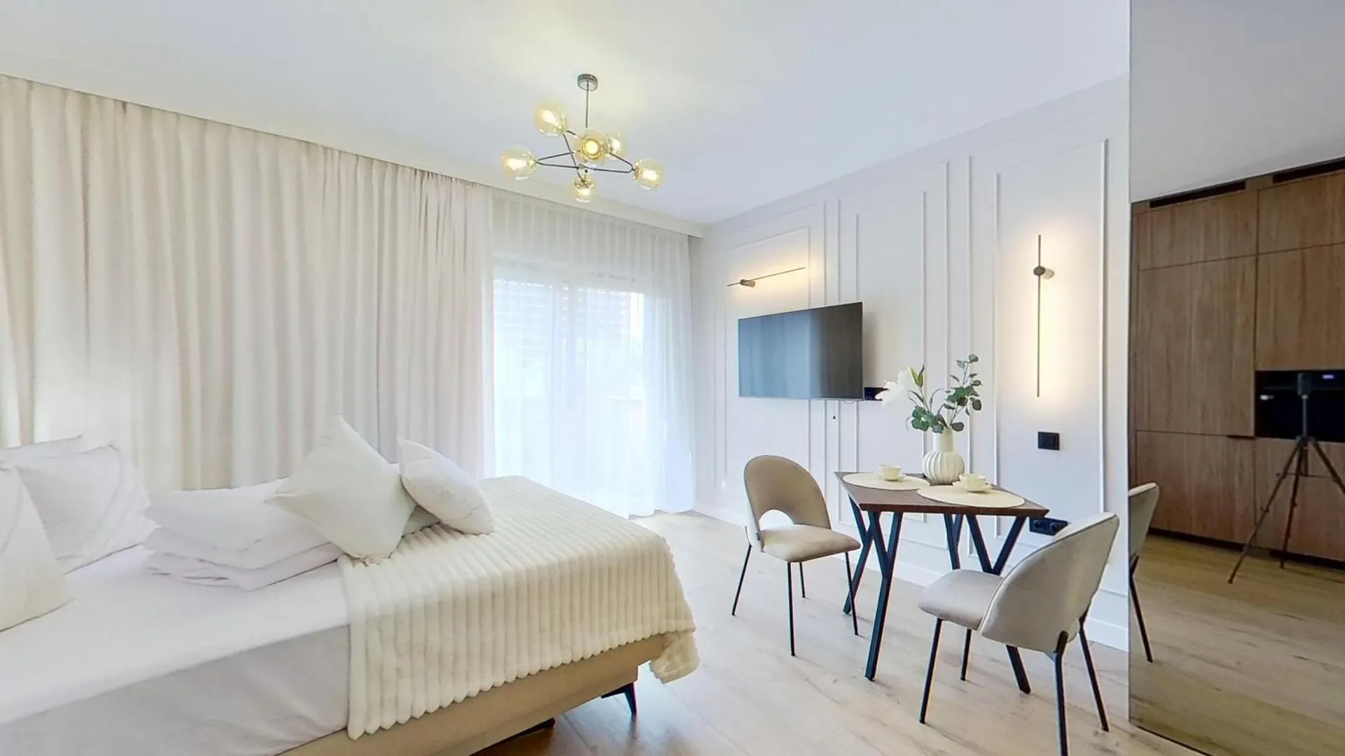Czysta 123 Studio Premium Wrocław 0*,  Polónia
